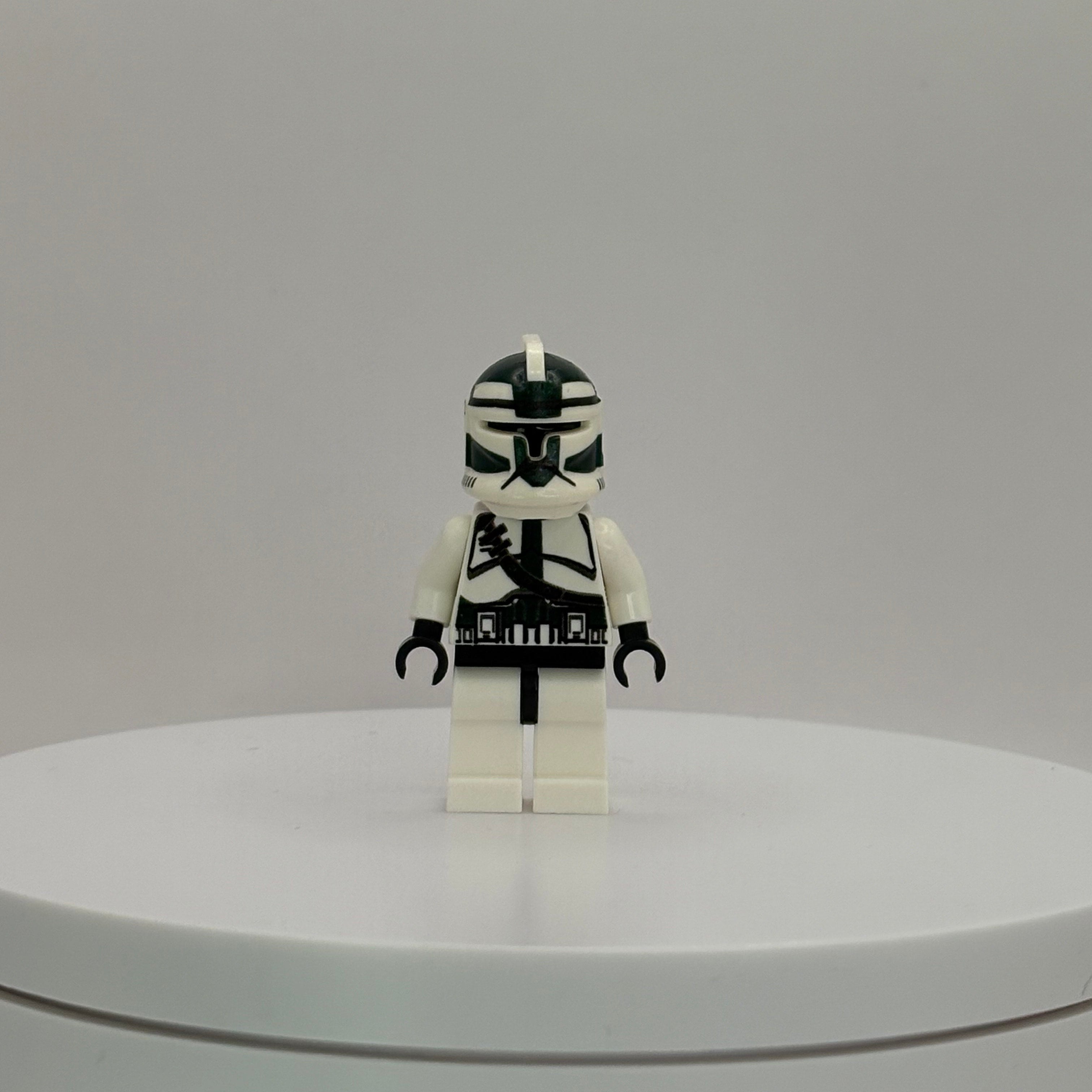 Classic P1 Commander Gree