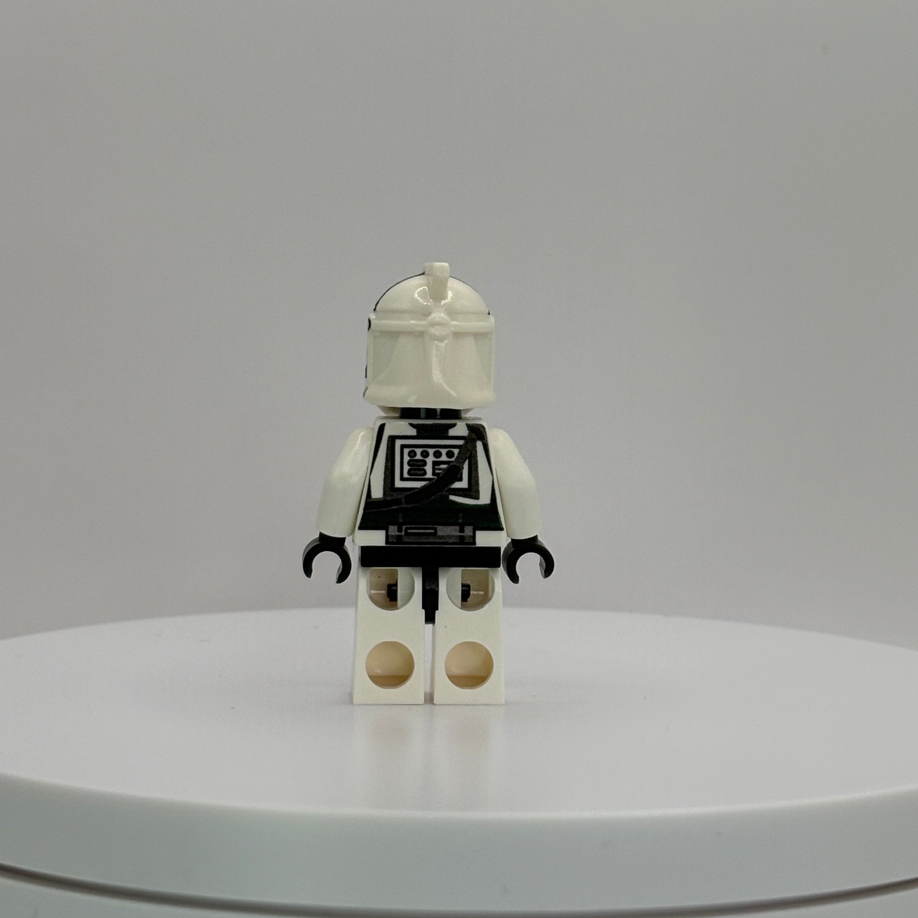 Classic P1 Commander Gree